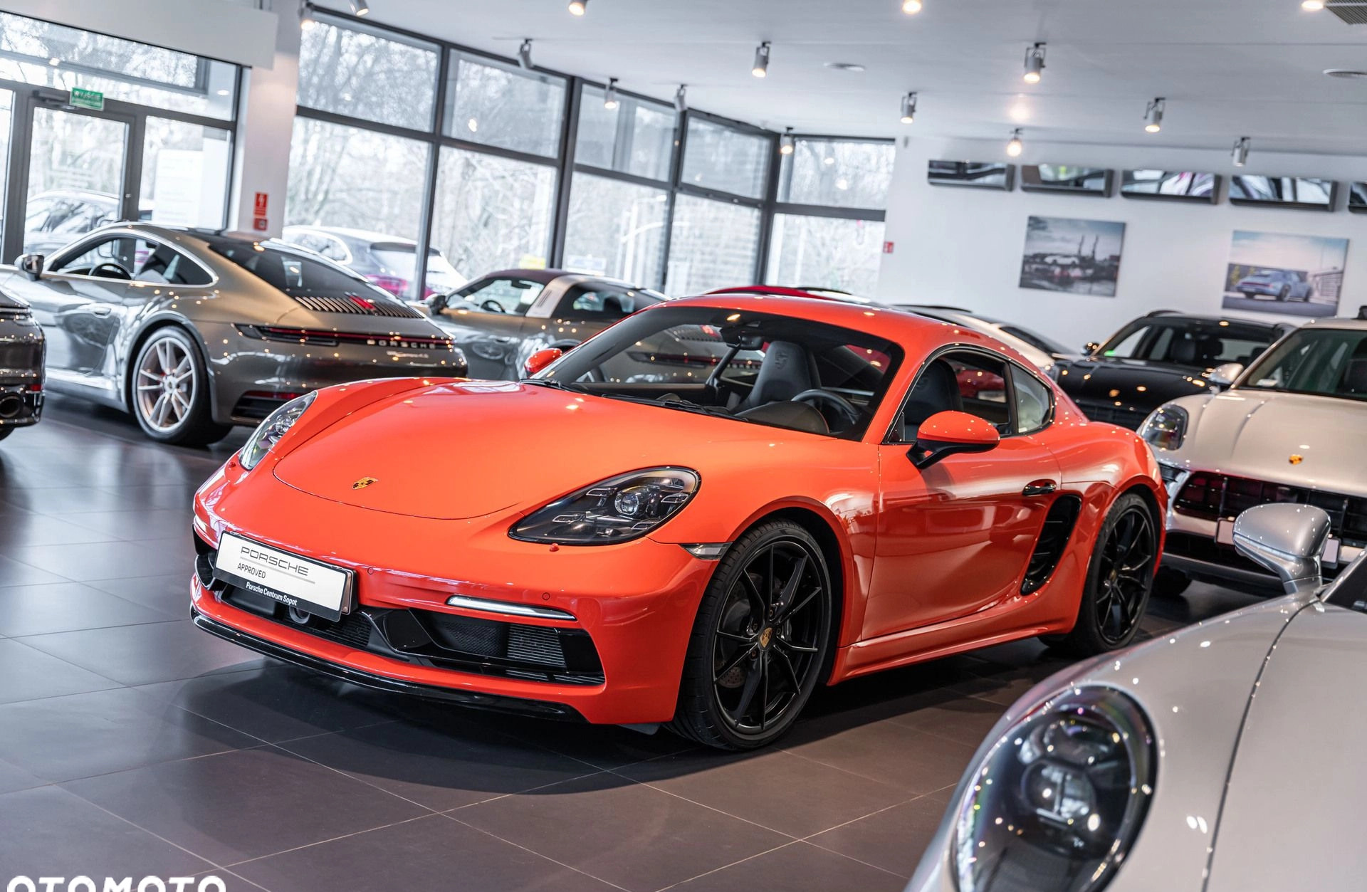 Porsche 718 Cayman cena 429718 przebieg: 13700, rok produkcji 2021 z Rudnik nad Sanem małe 379